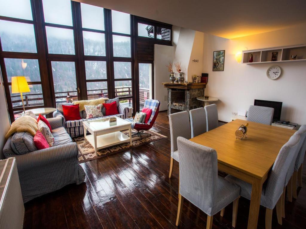 Vila Casa Ferica Azuga Exteriér fotografie